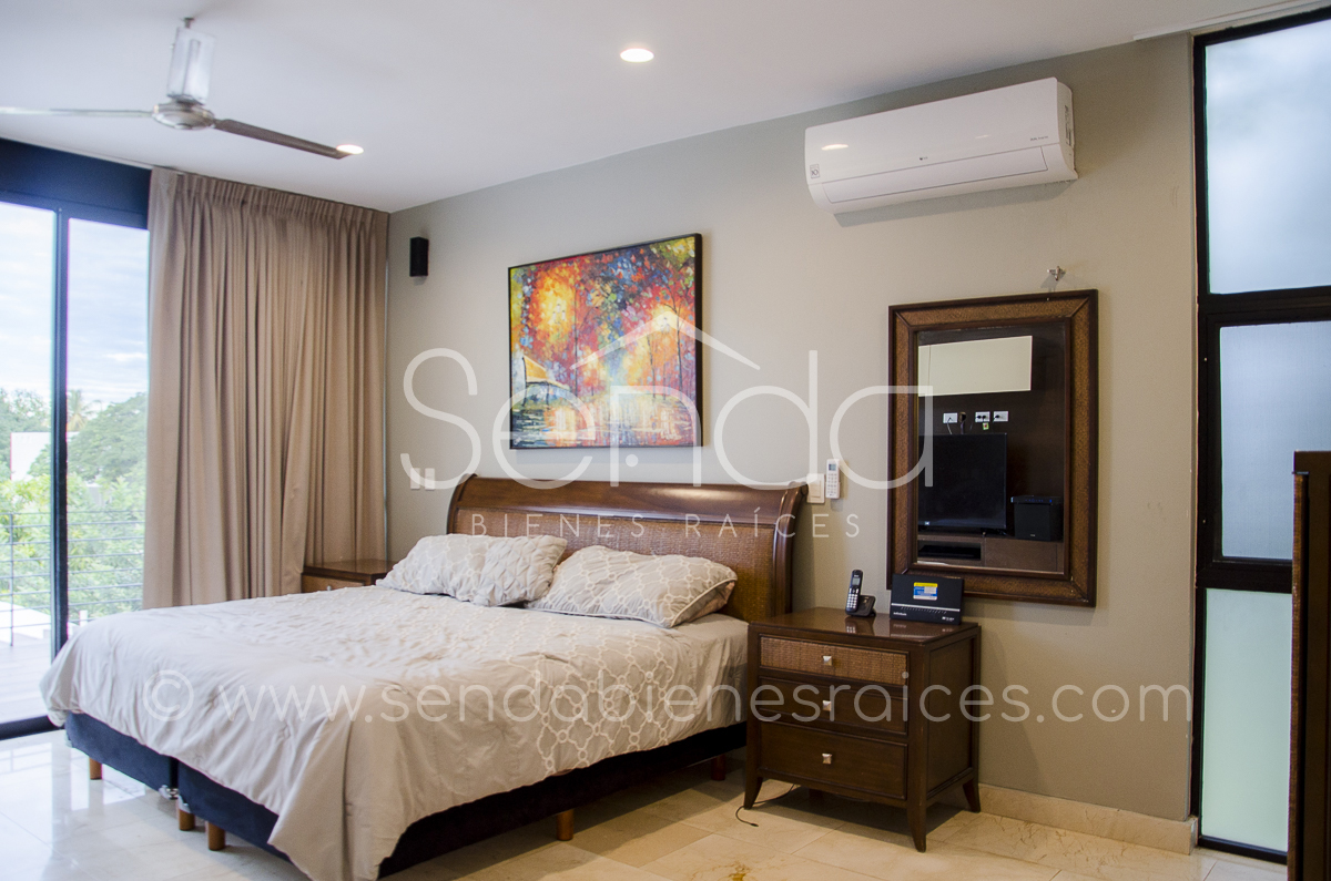 2019-12-04_00_01_28_19KG-38 Casa en venta en La Ceiba -30.jpg